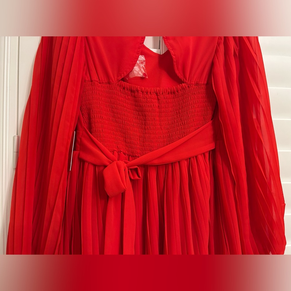 Jessica Simpson Red Pleated Long Sleeve Dress - Picture 10 of 11